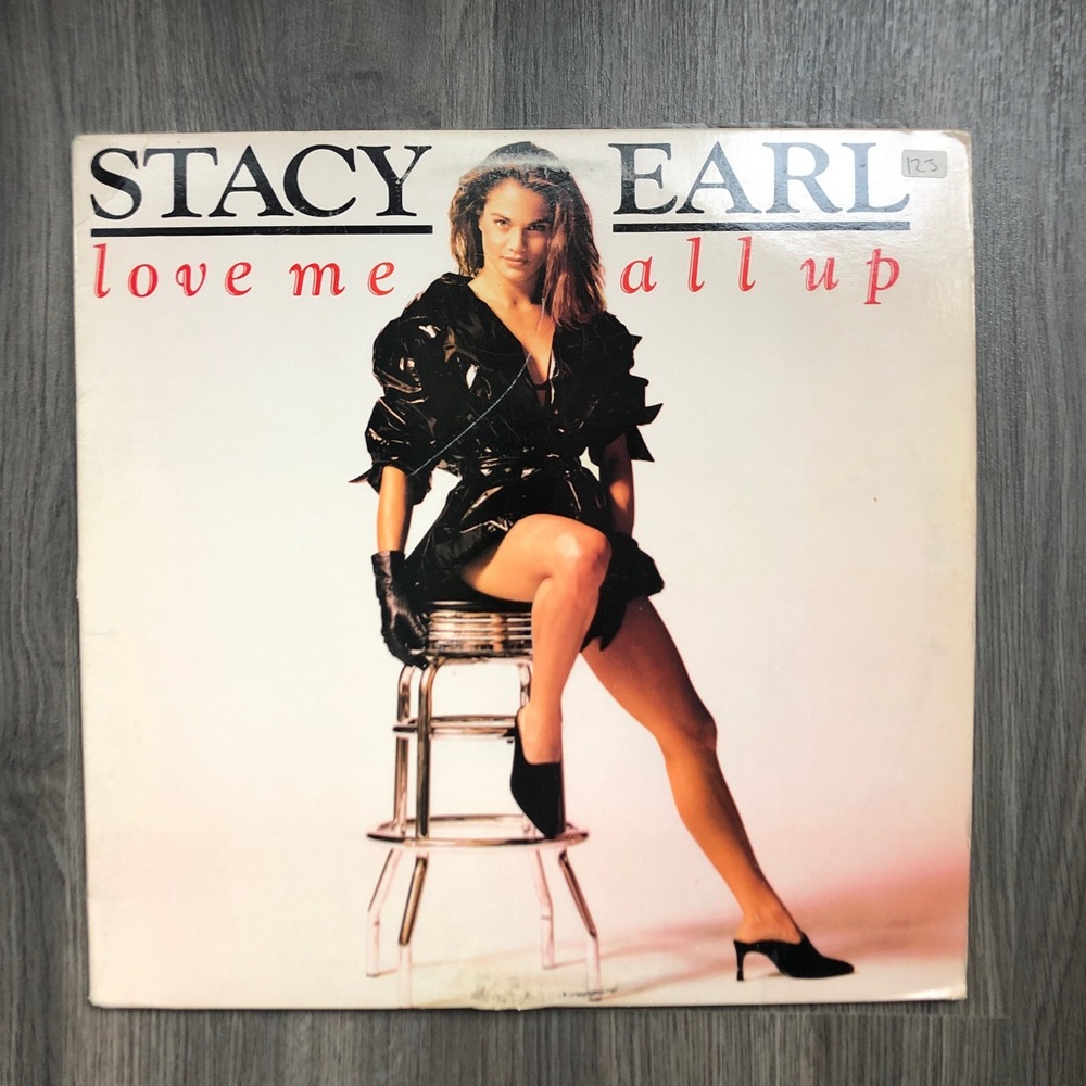 Stacy Earl - love me all up - Record